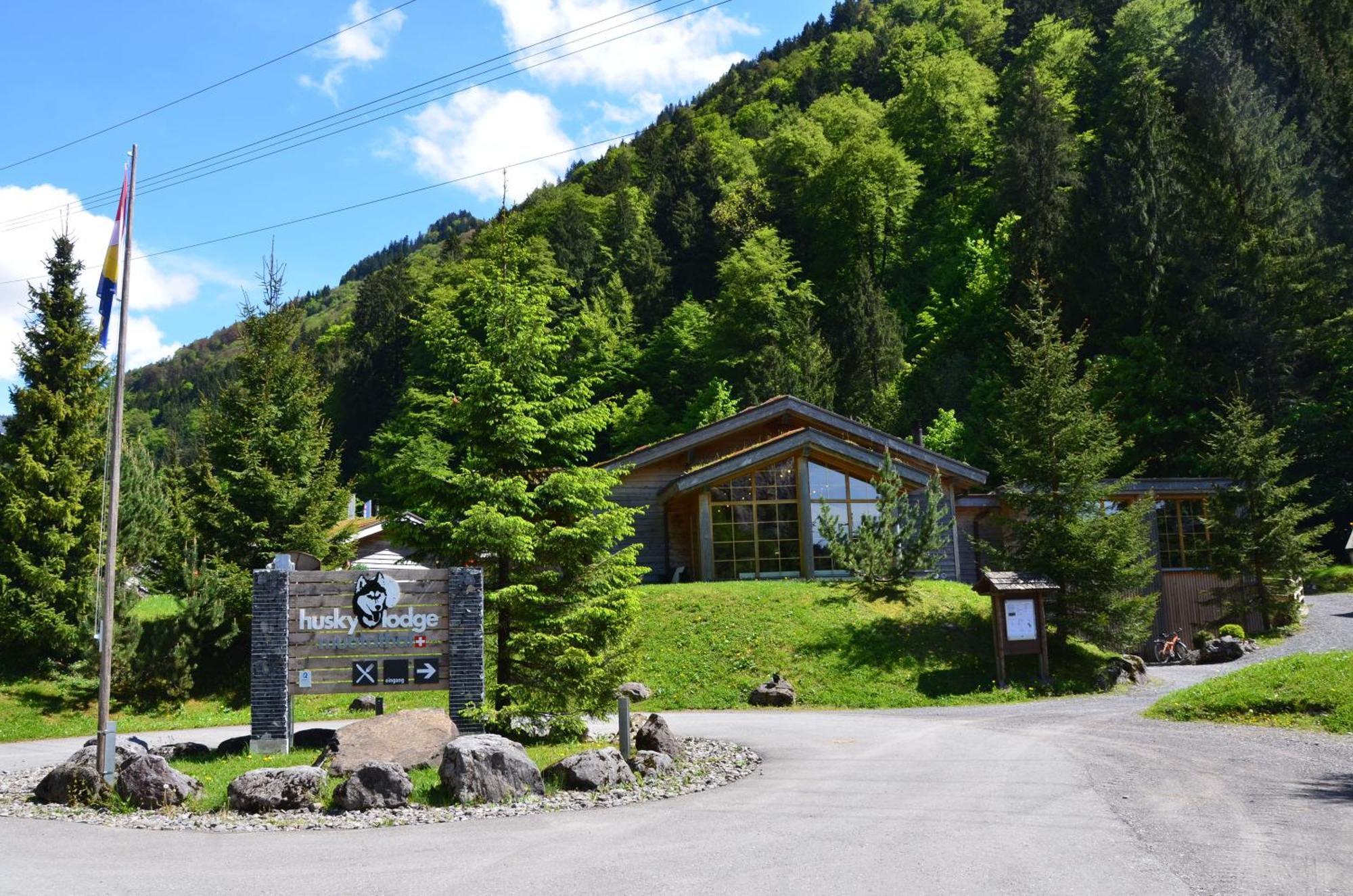 Huettenhotel Husky Lodge Muotathal Zewnętrze zdjęcie