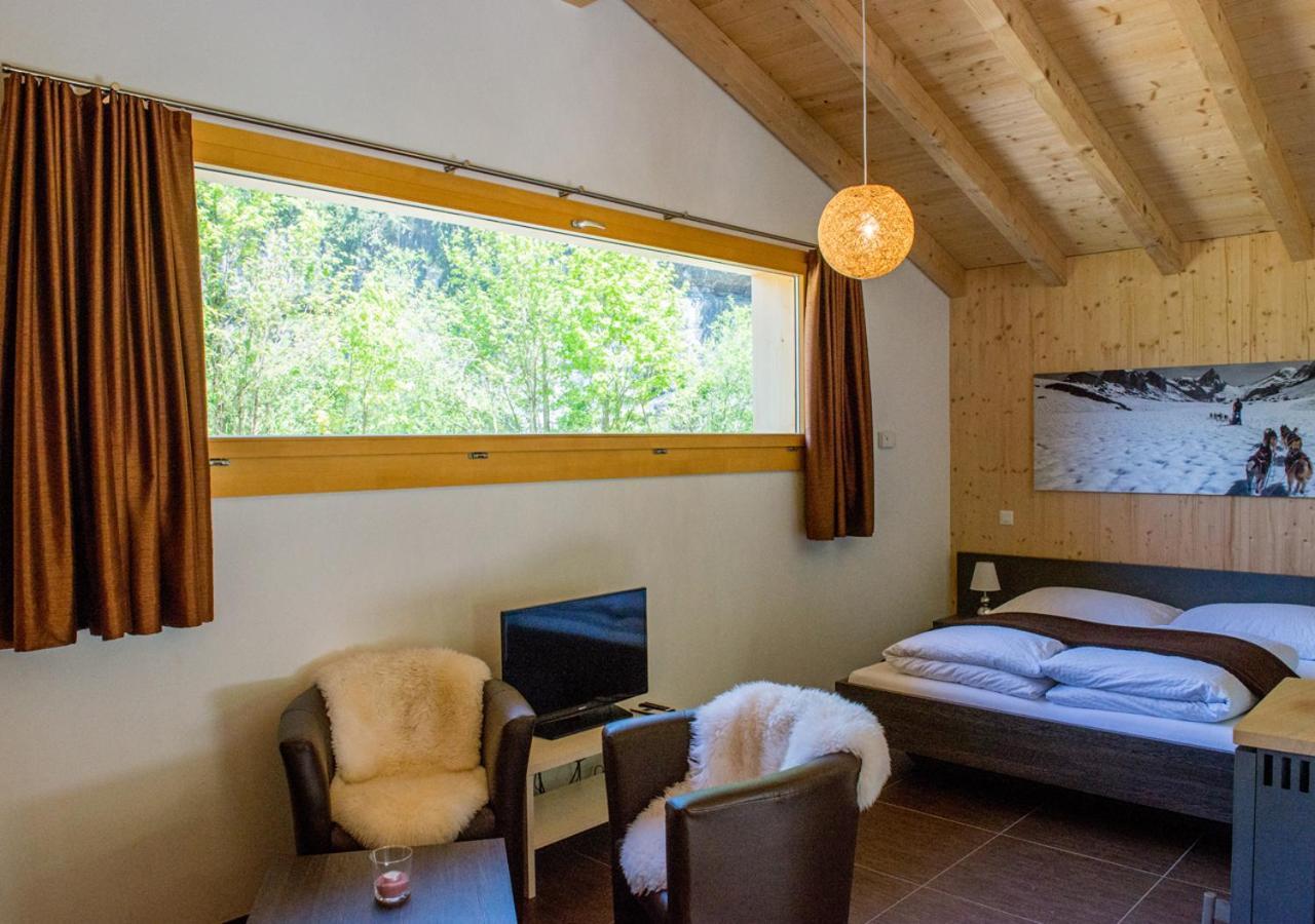 Huettenhotel Husky Lodge Muotathal Zewnętrze zdjęcie