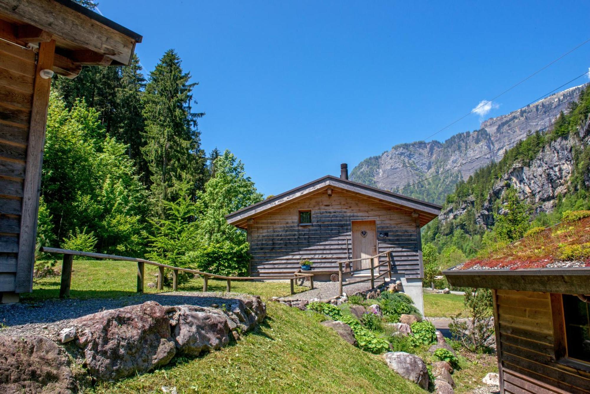 Huettenhotel Husky Lodge Muotathal Zewnętrze zdjęcie