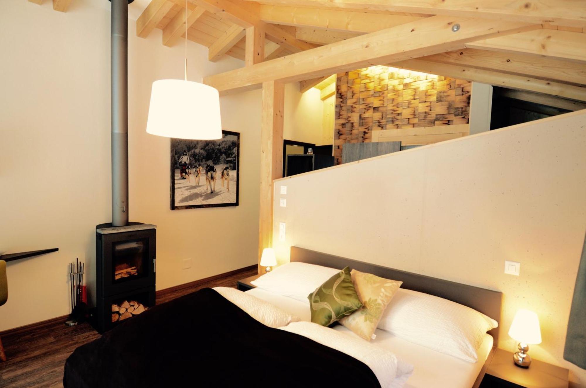 Huettenhotel Husky Lodge Muotathal Zewnętrze zdjęcie