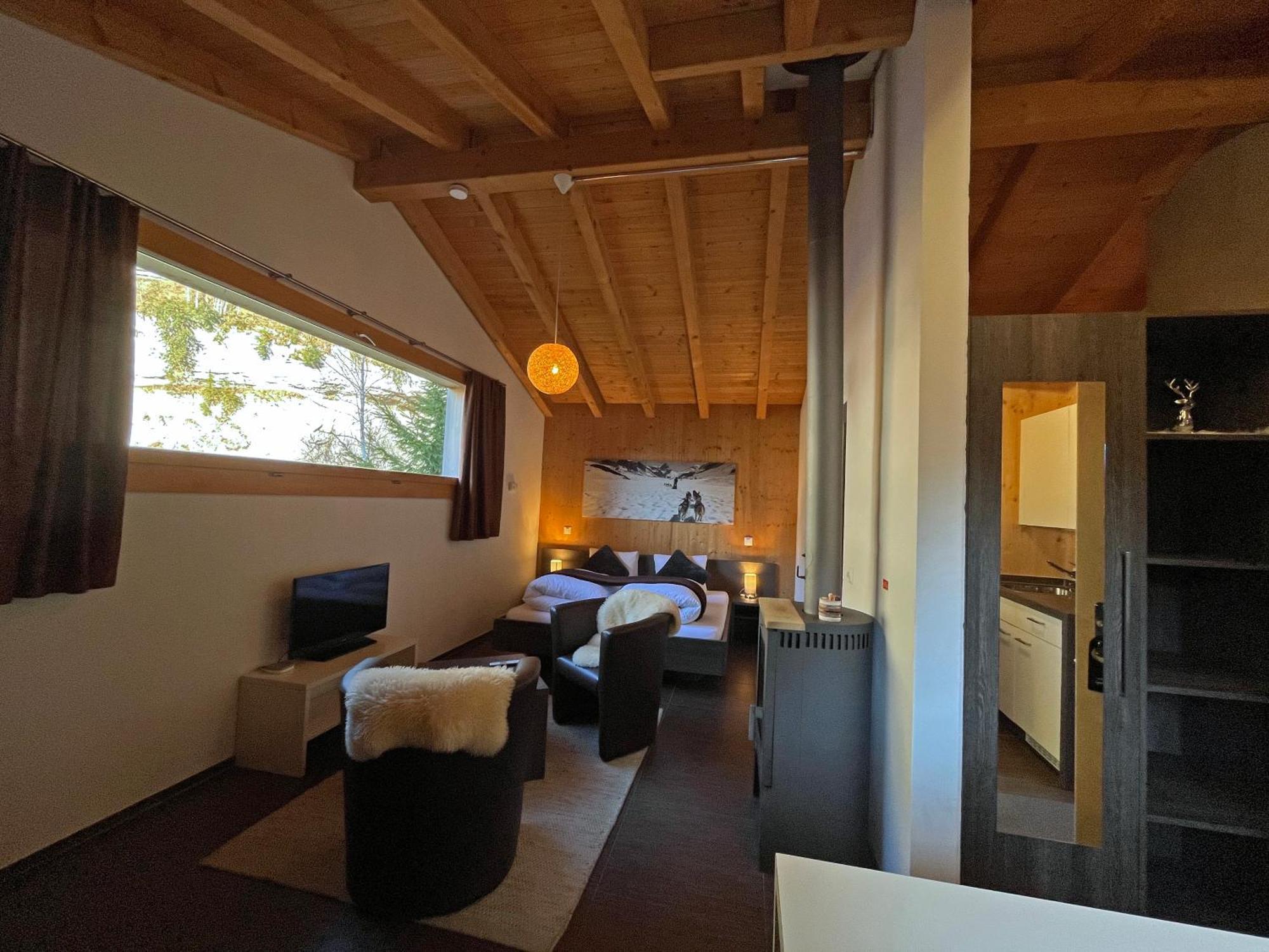 Huettenhotel Husky Lodge Muotathal Zewnętrze zdjęcie