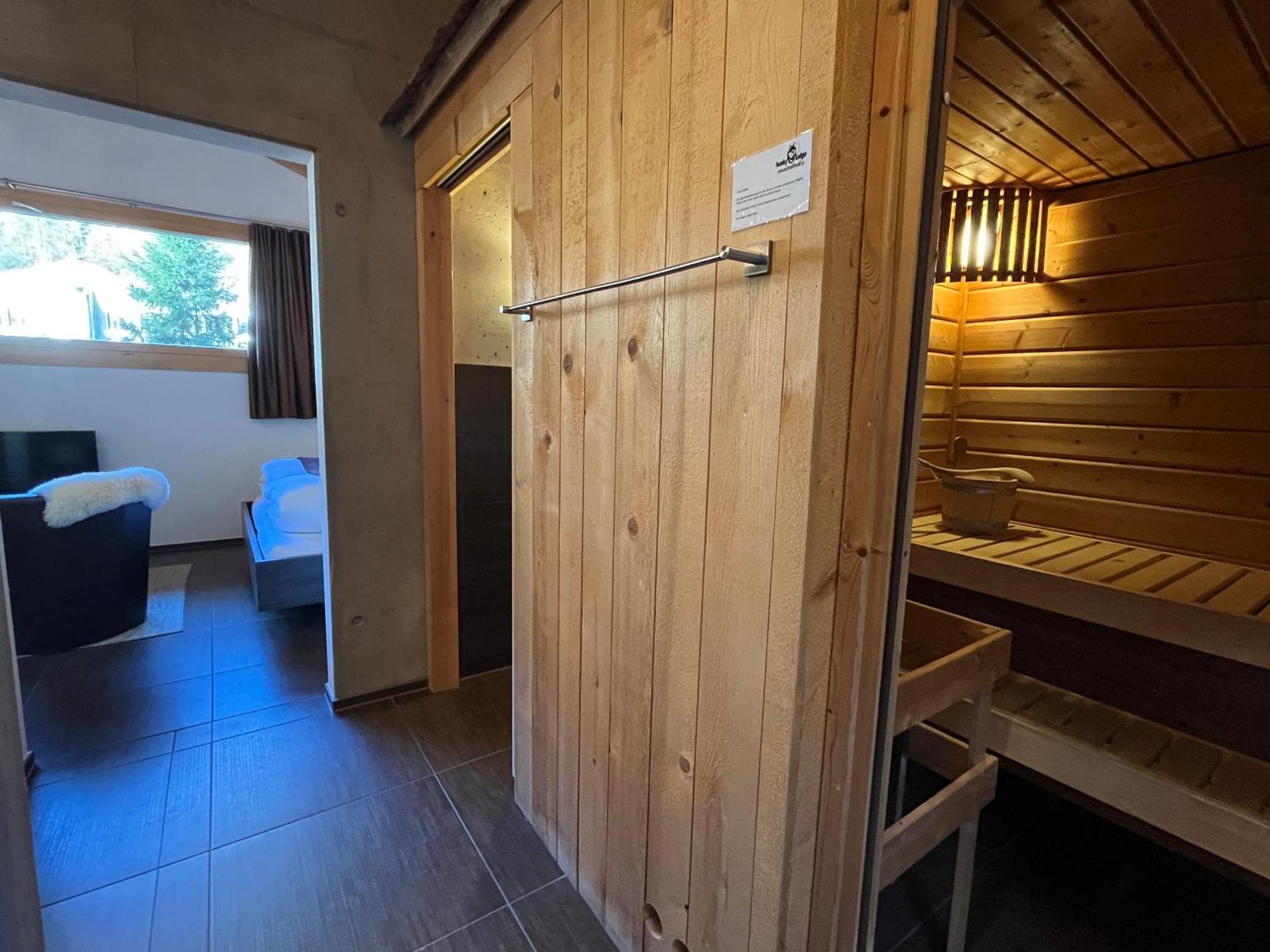 Huettenhotel Husky Lodge Muotathal Zewnętrze zdjęcie