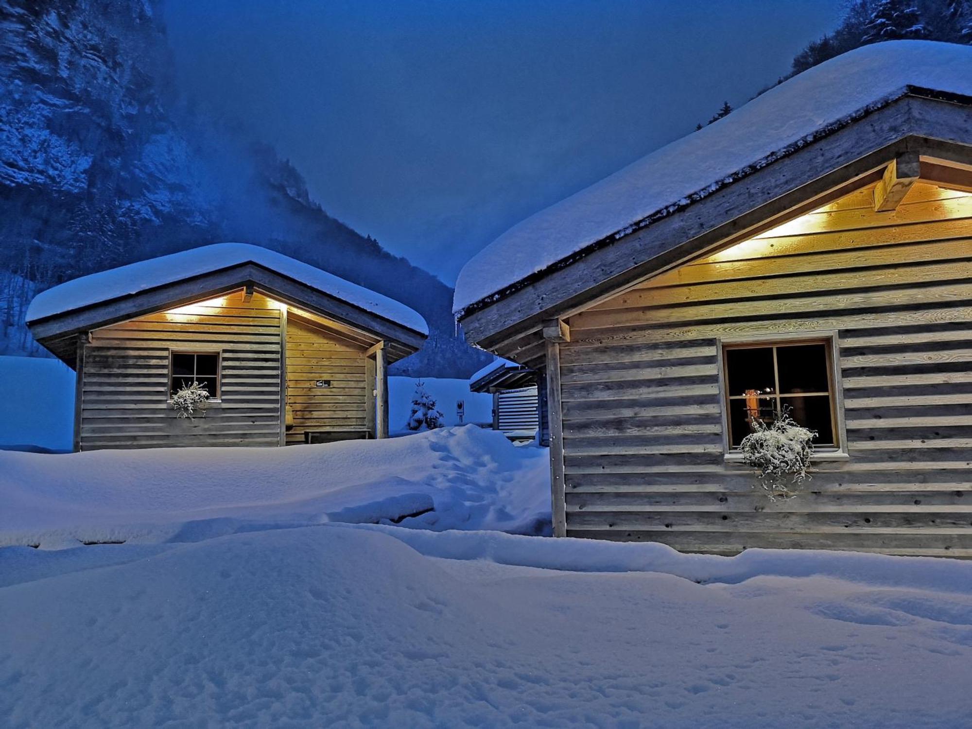 Huettenhotel Husky Lodge Muotathal Zewnętrze zdjęcie