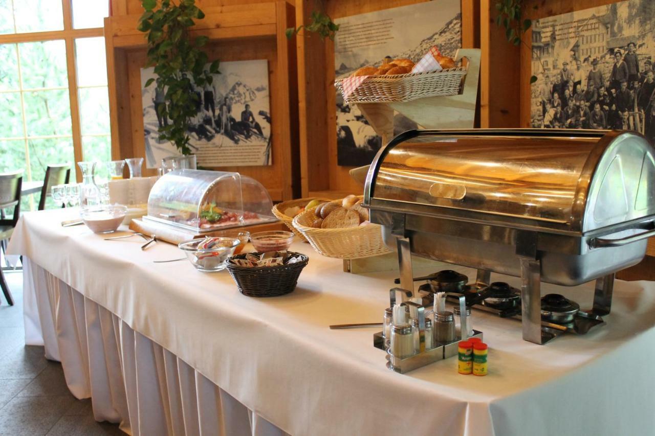 Huettenhotel Husky Lodge Muotathal Zewnętrze zdjęcie